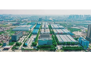 程力威牌CLW5020ZXX6HS车厢可卸式垃圾车技术参数详解